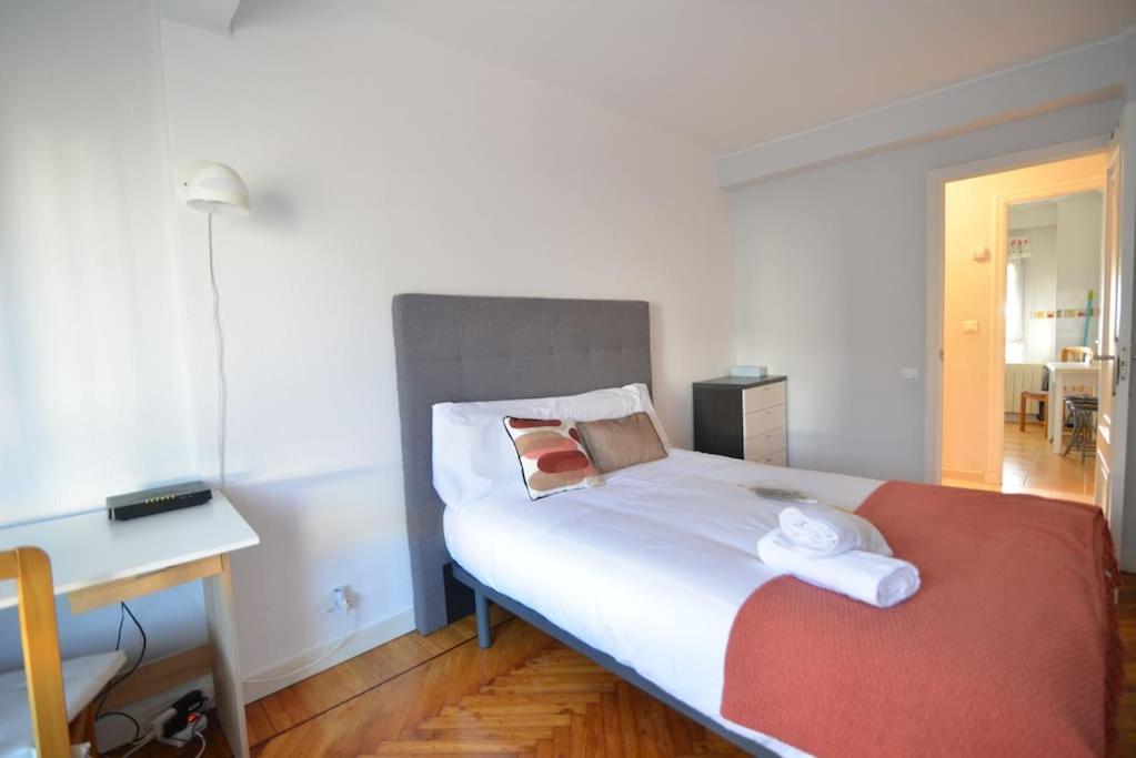 El Apartamento De San Manolo By Just Room Santander Exteriör bild